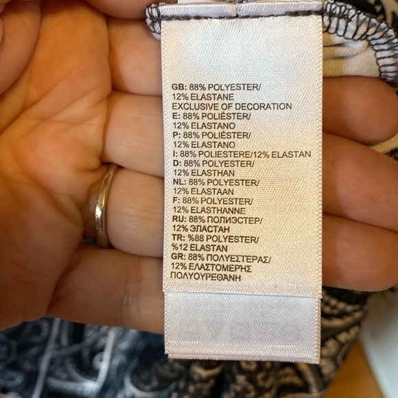 The North Face flashdry sleeveless dress. Size medium. 40” long. 19” pit to pit. - Picture 6 of 6